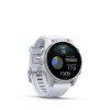 Garmin 010-02903-00 fenix 8 AMOLED (43mm) fehér szilikon pántos ezüst okosóra